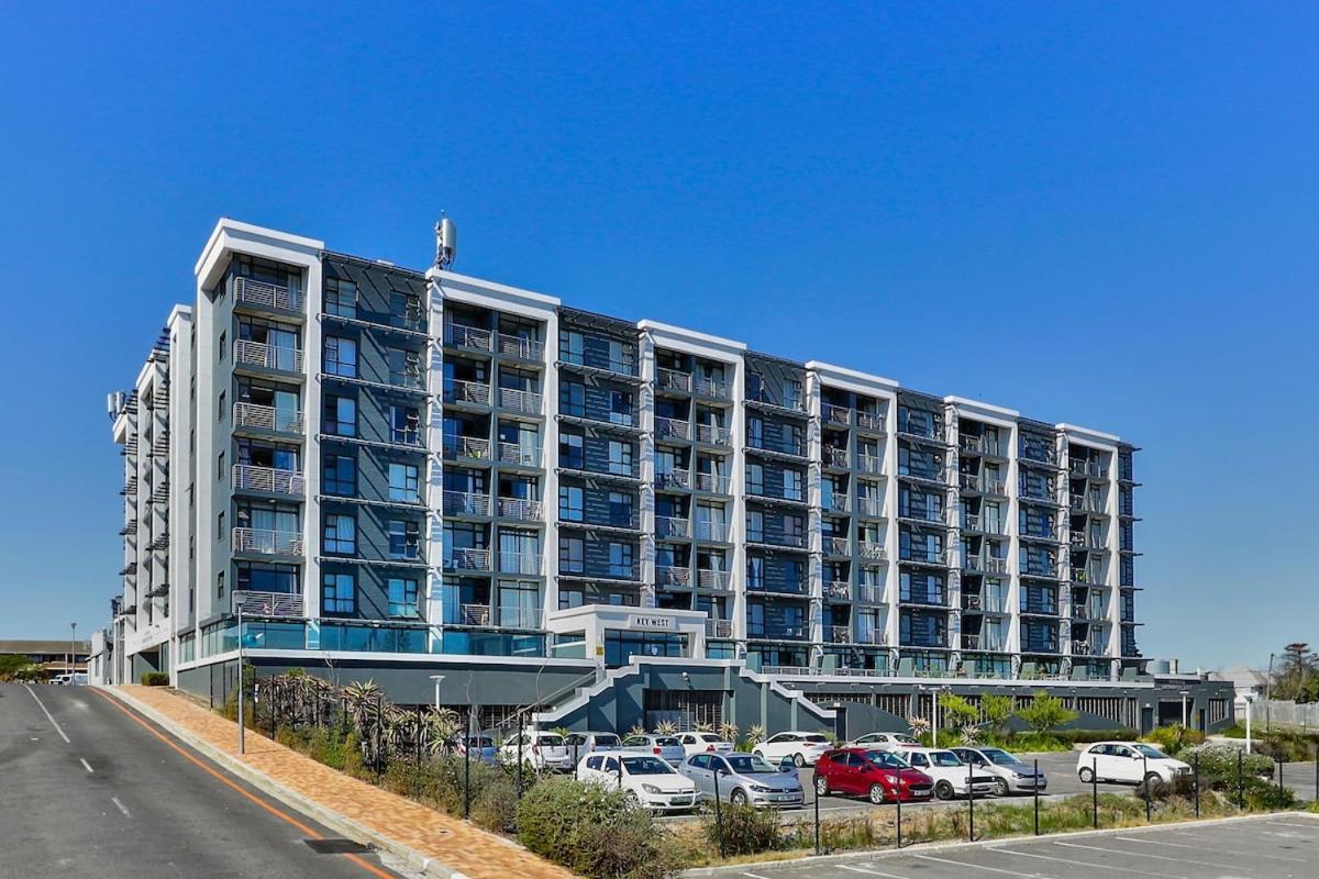Sea And Sun-table Mountain Views Wifi Parking! Apartment *